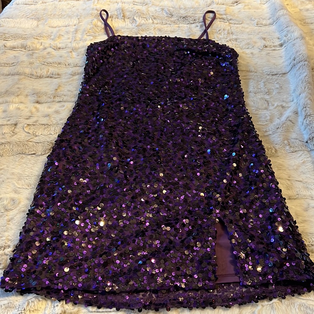 Women’s sexy purple sequin dress